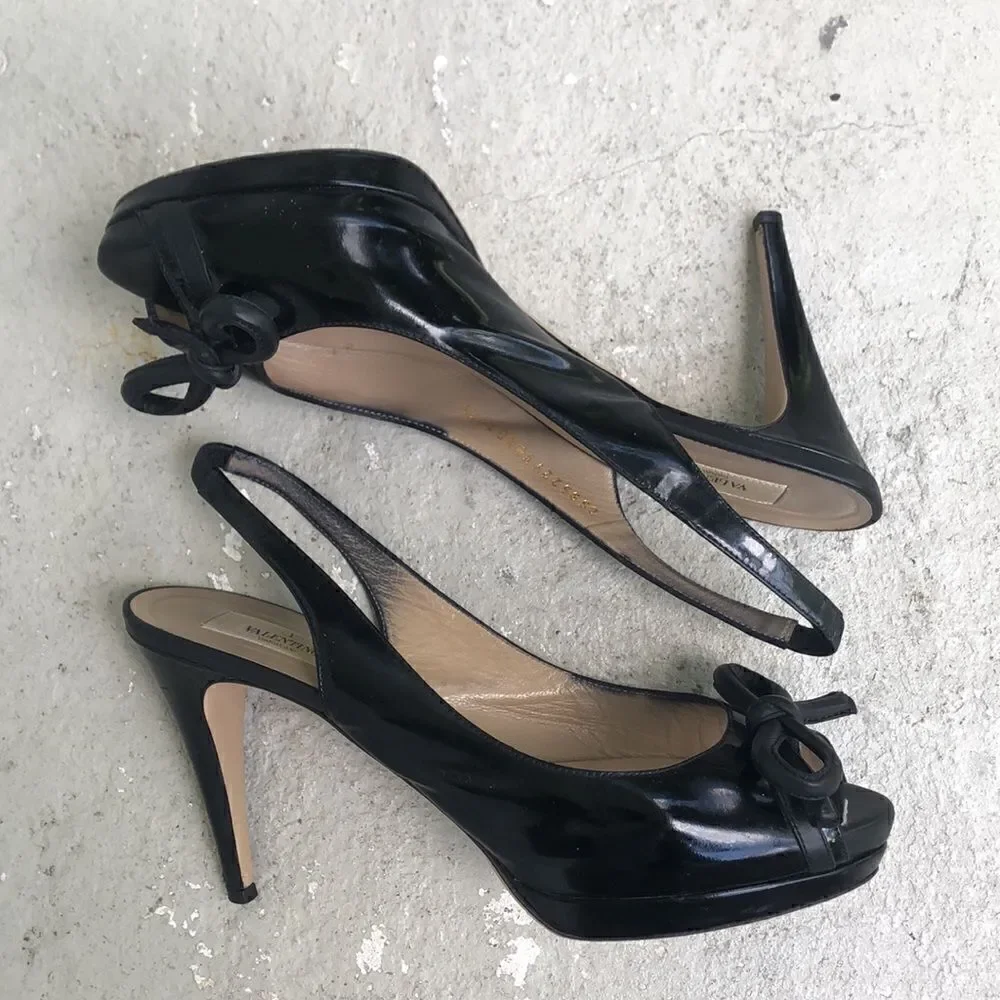 Valentino Garavani super cute